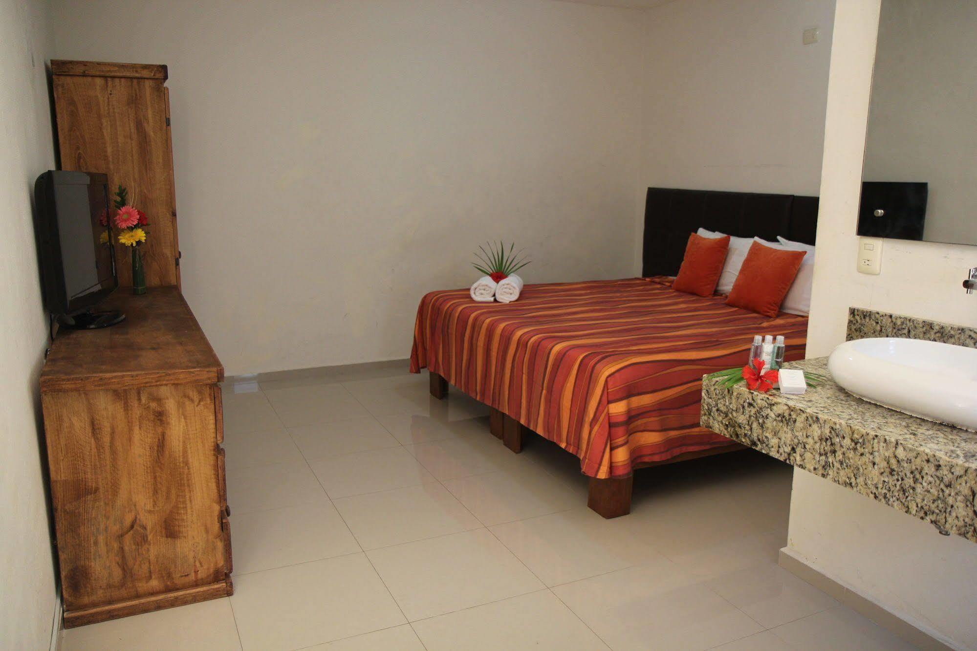 Ahava Hotel Playa del Carmen Exterior foto